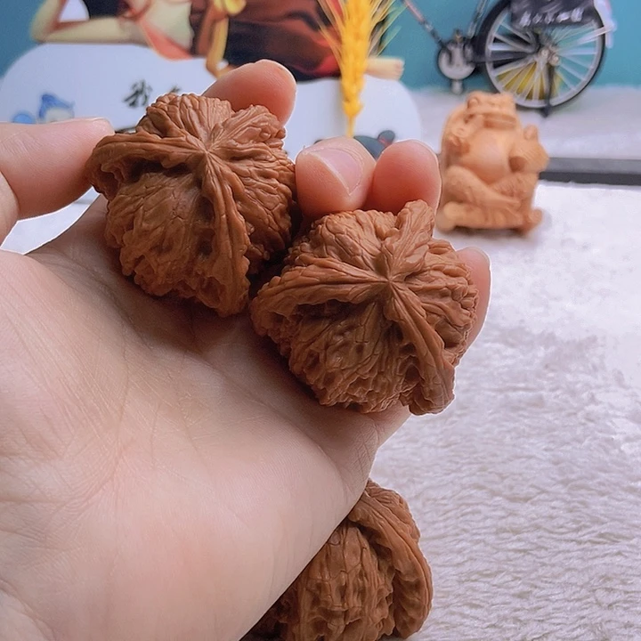 把件文玩核桃陆****商三棱