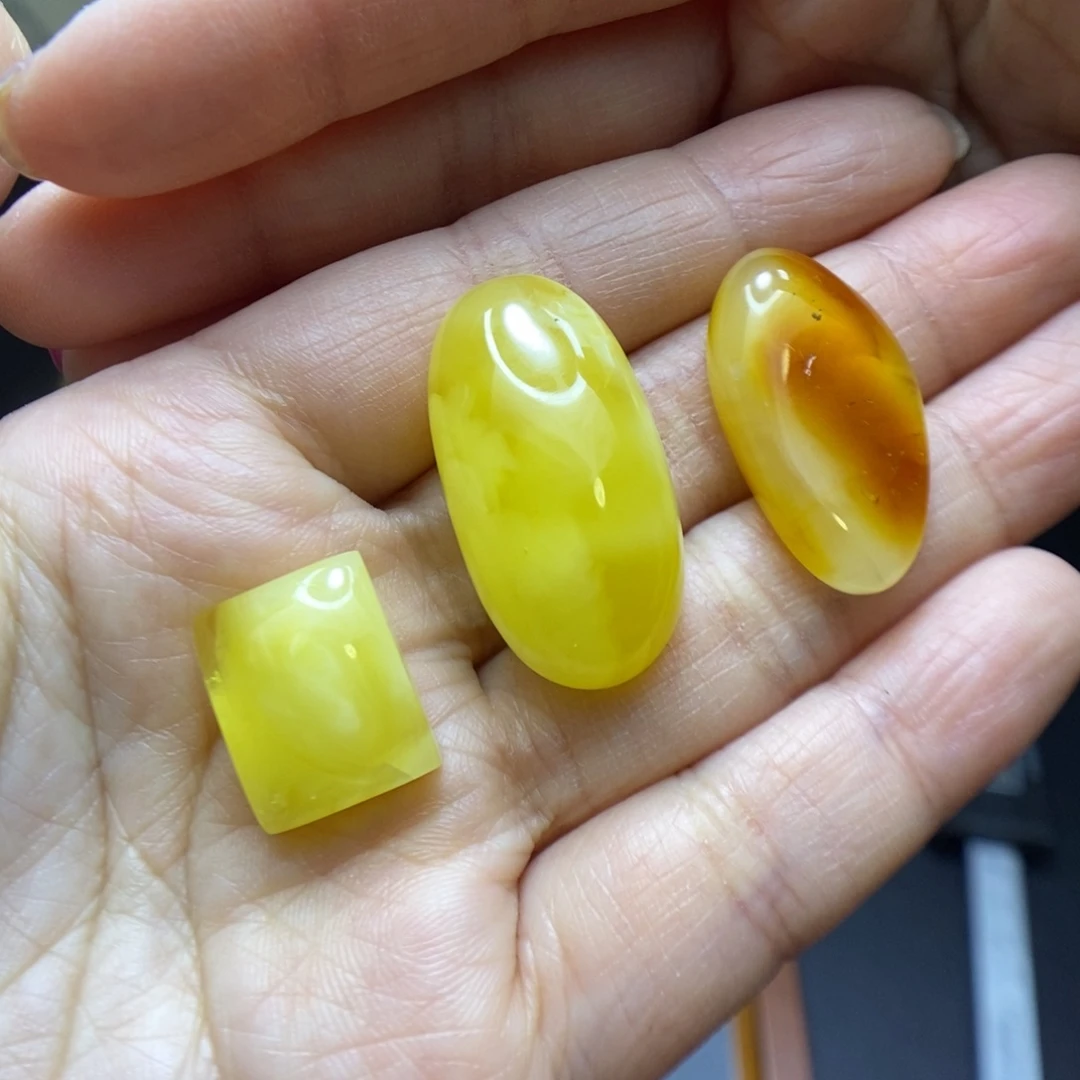 蜜蜡颈饰未镶嵌郎