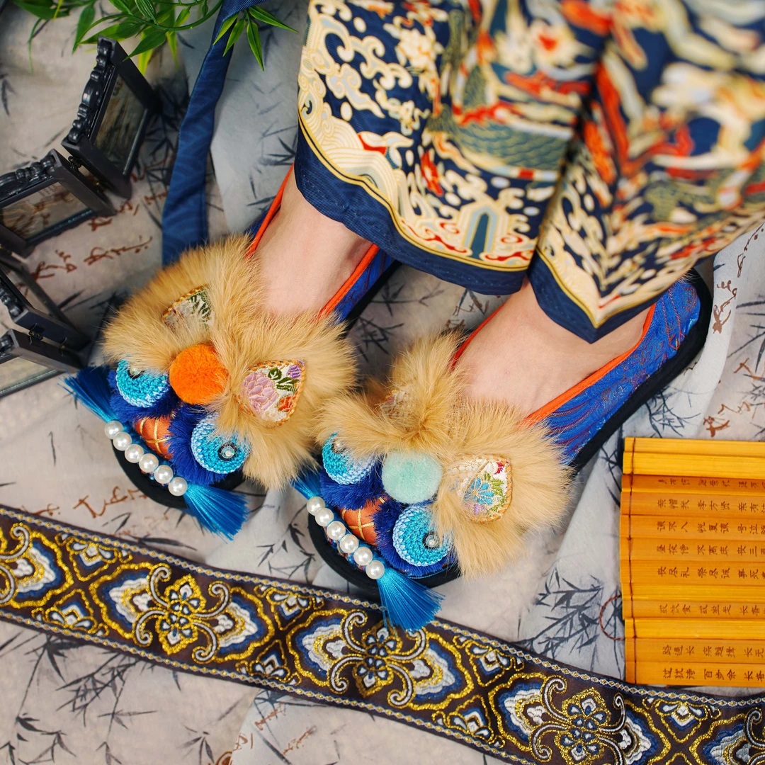 今惜古一脚蹬布鞋保暖绣花纯手工厚底民族风民族虎头女外穿