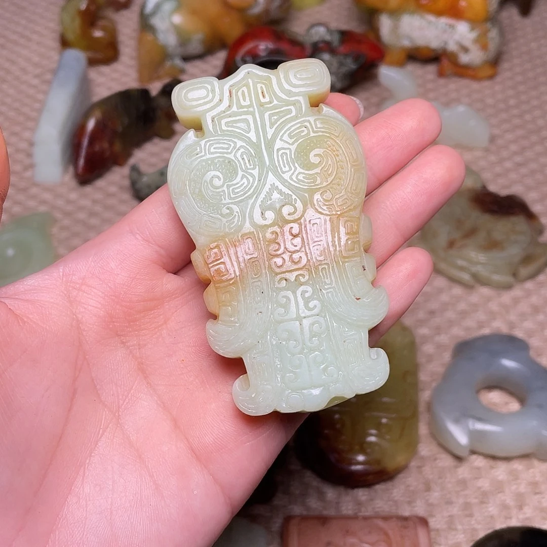 蛇纹石玉未镶嵌如图