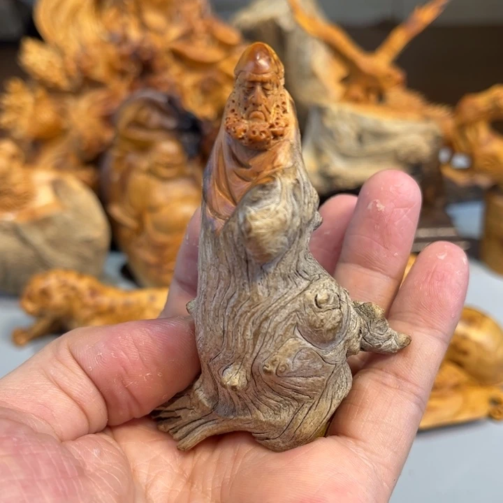 柏木（崖柏）根雕工艺摆件