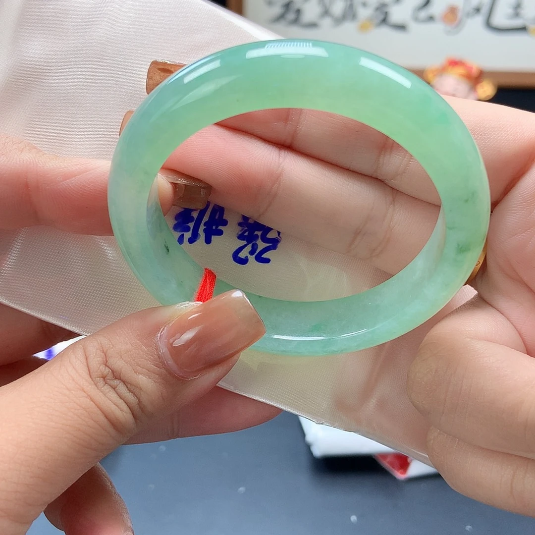 翡翠未镶嵌手镯95号