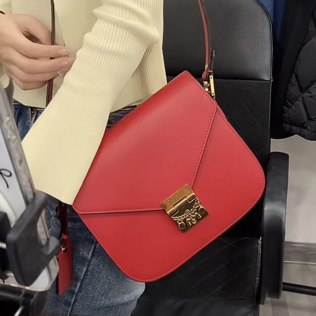 99新 Alexander McQueen/亚历山大·麦昆 时尚休闲