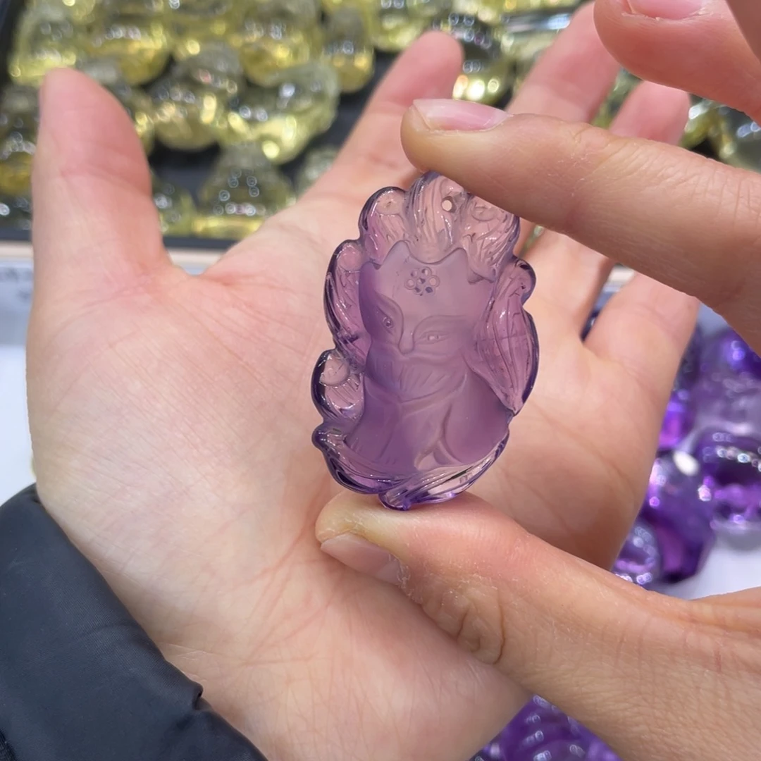 紫晶狐狸吊坠未镶嵌