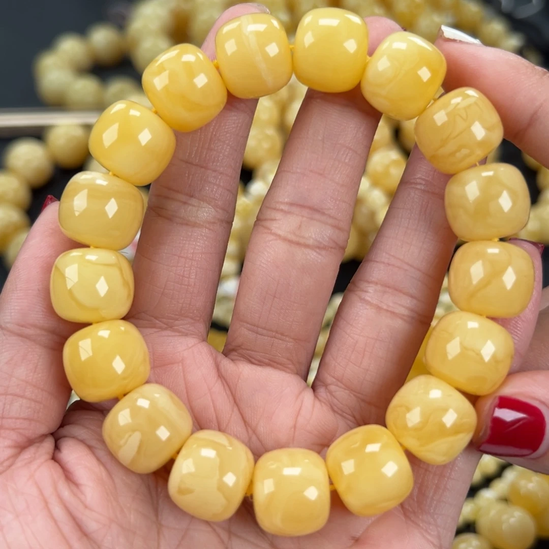 琥珀未镶嵌手链33克