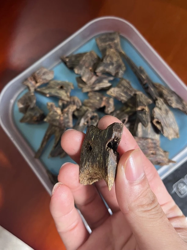 高油精勾块料花果香甜凉韵持久留香的熏香料（下单前请咨询客服）