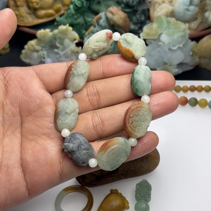 定制翡翠未镶嵌八龙八破