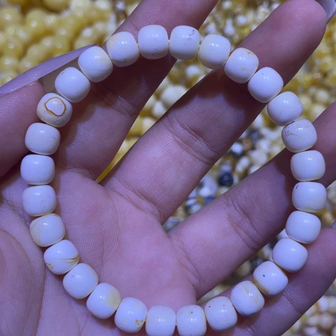 蜜蜡未镶嵌珠宝奇石7.5m