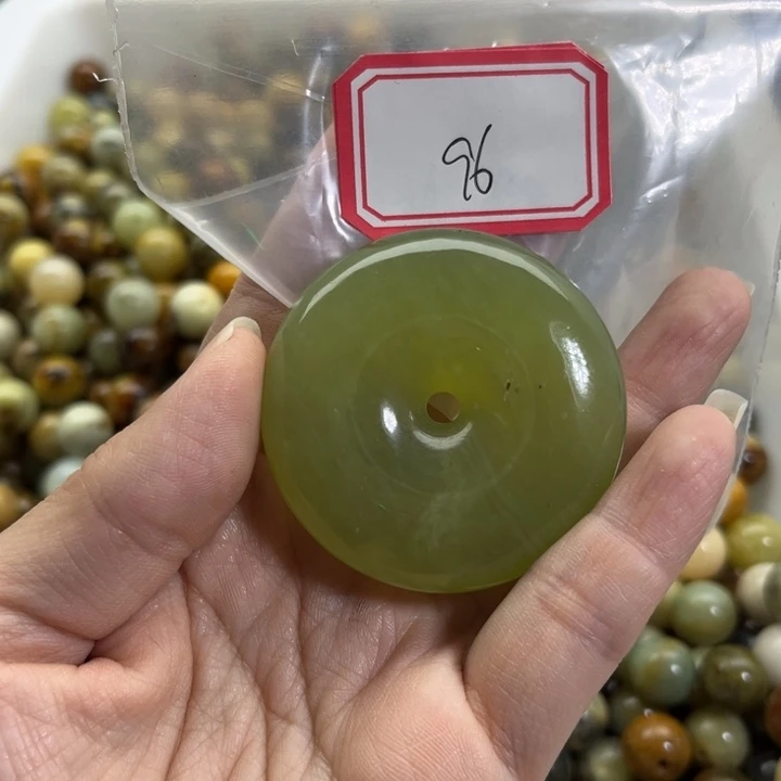蛇纹石玉未镶嵌手链
