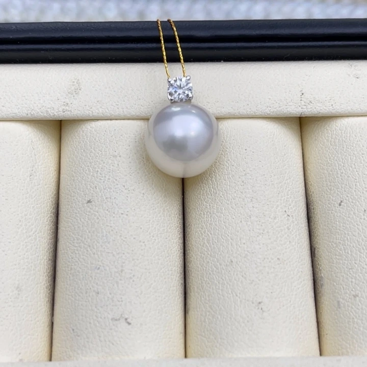 海水珍珠颈饰18K金镶嵌澳白吊坠12-13mm