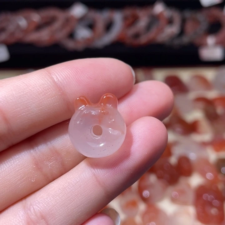 南红玛瑙兔子卡环配饰未镶嵌1053