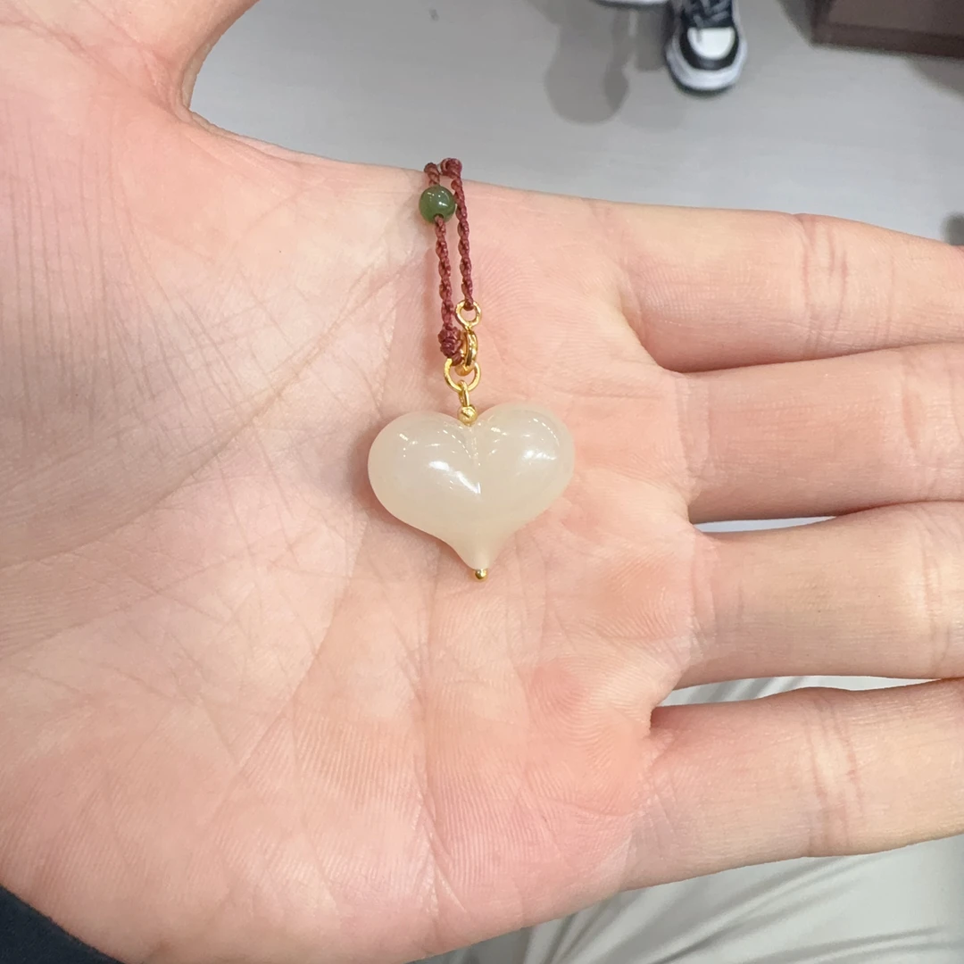 天然和田玉藕粉爱心屁桃吊坠多样性发其一wf