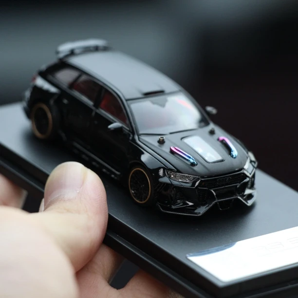 64比例开盖RS6仿真合金汽车模型