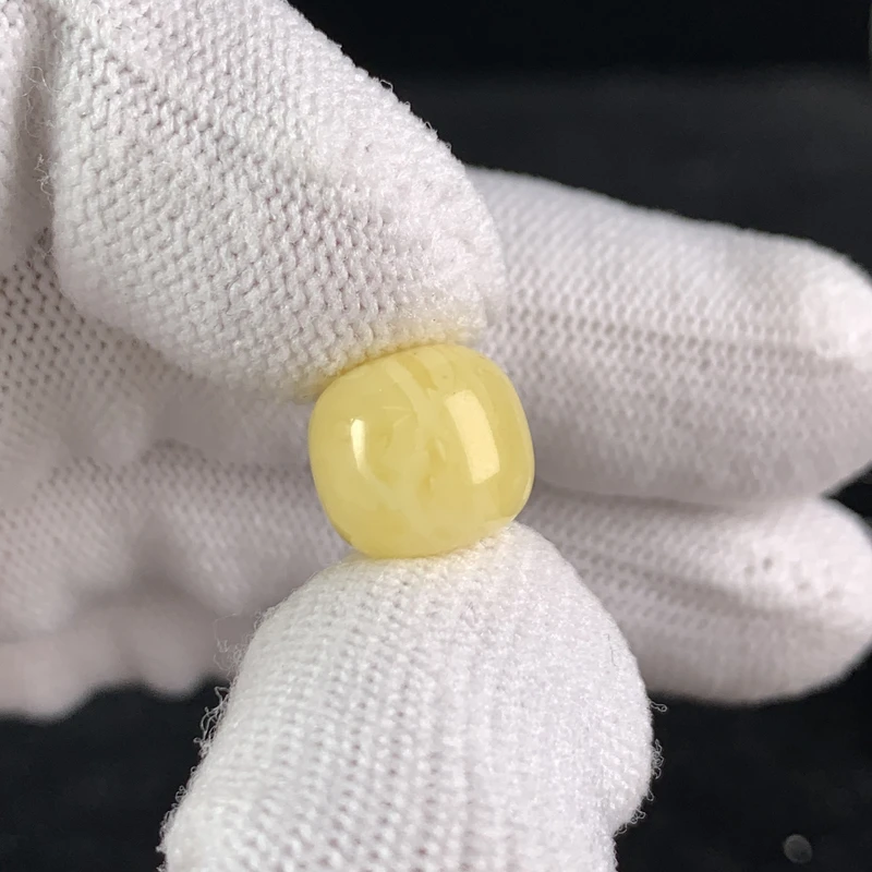 L1231保真原矿俄料尺寸11*10mm蜜蜡单颗老型单珠隔珠微瑕放漏