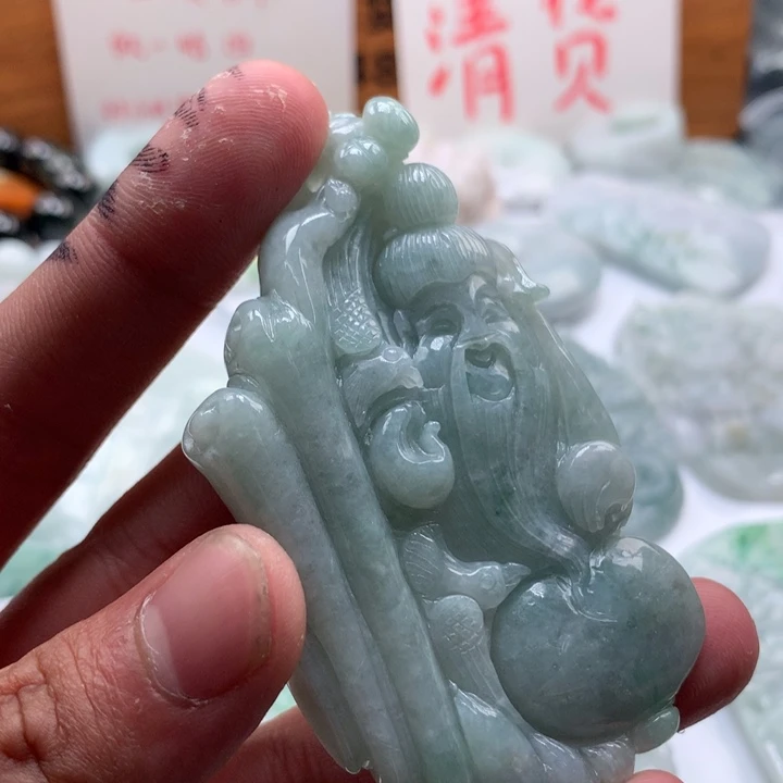 翡翠未镶嵌颈饰保真天然a货翡翠