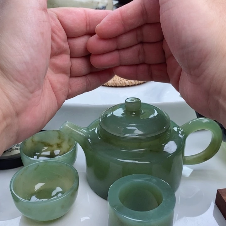 岫玉四大名玉壶未镶嵌鲜***楼