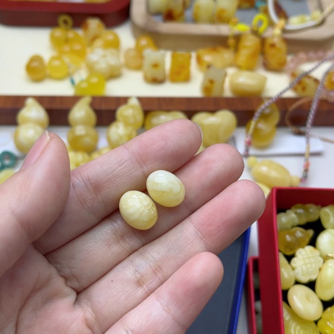 【闪购商品】蜜蜡裸石未镶嵌您*好配饰