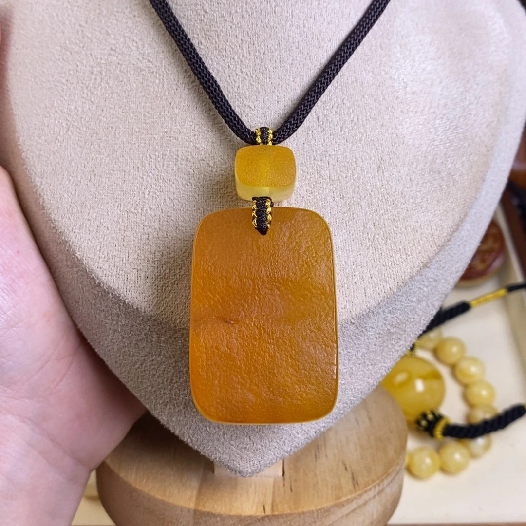 裸石蜜蜡未镶嵌大漠