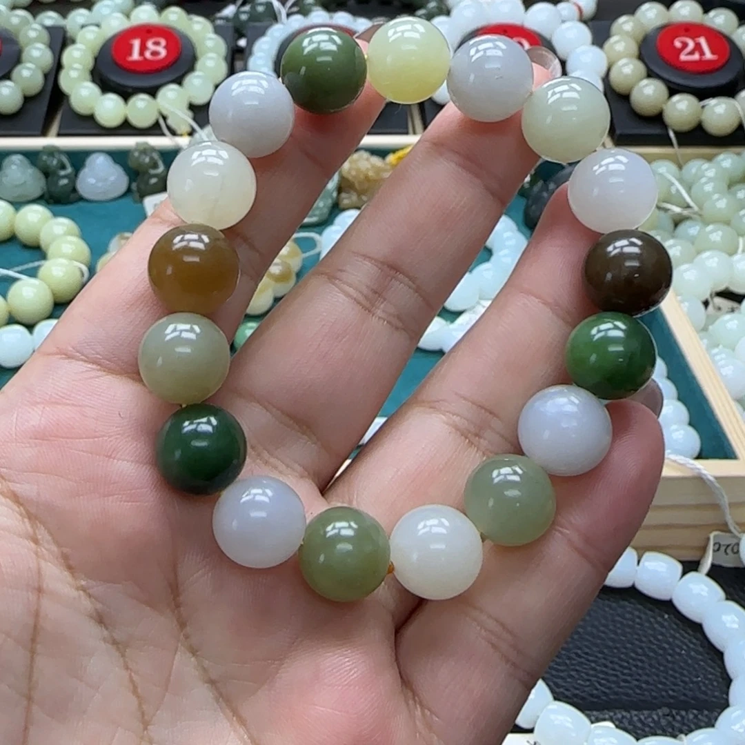 和田玉未镶嵌手链