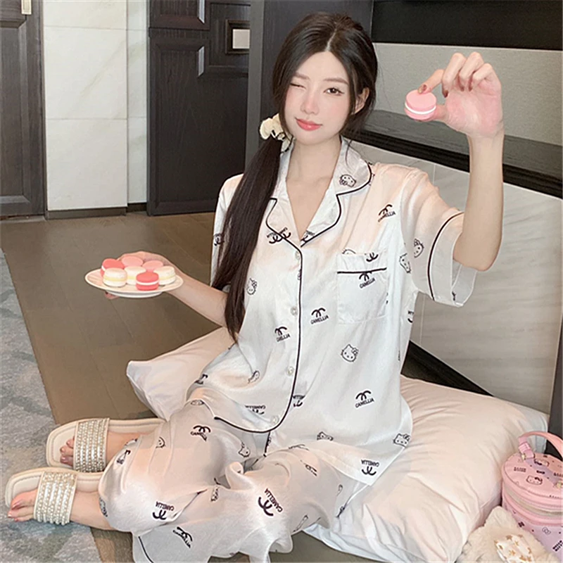 小香白KT猫睡衣女夏季冰丝短袖带胸垫薄款高级感轻奢家居服三件套