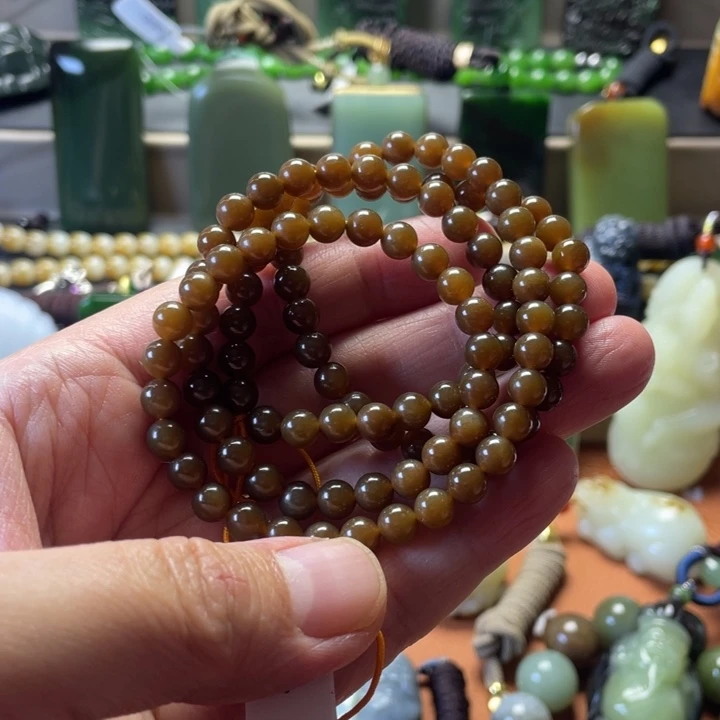 和田玉未镶嵌手串