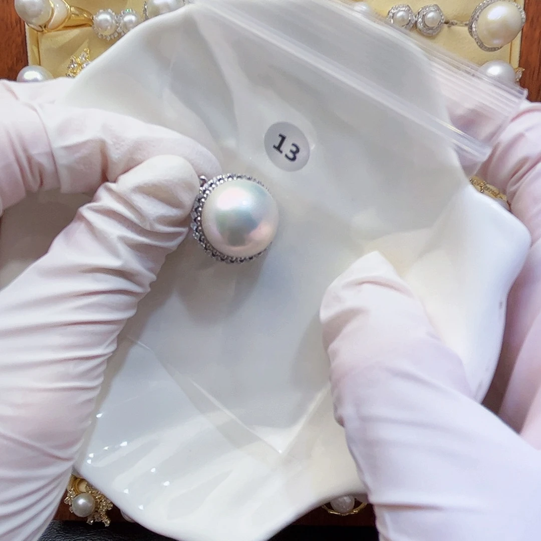 颈饰银S925镶嵌淡水珍珠