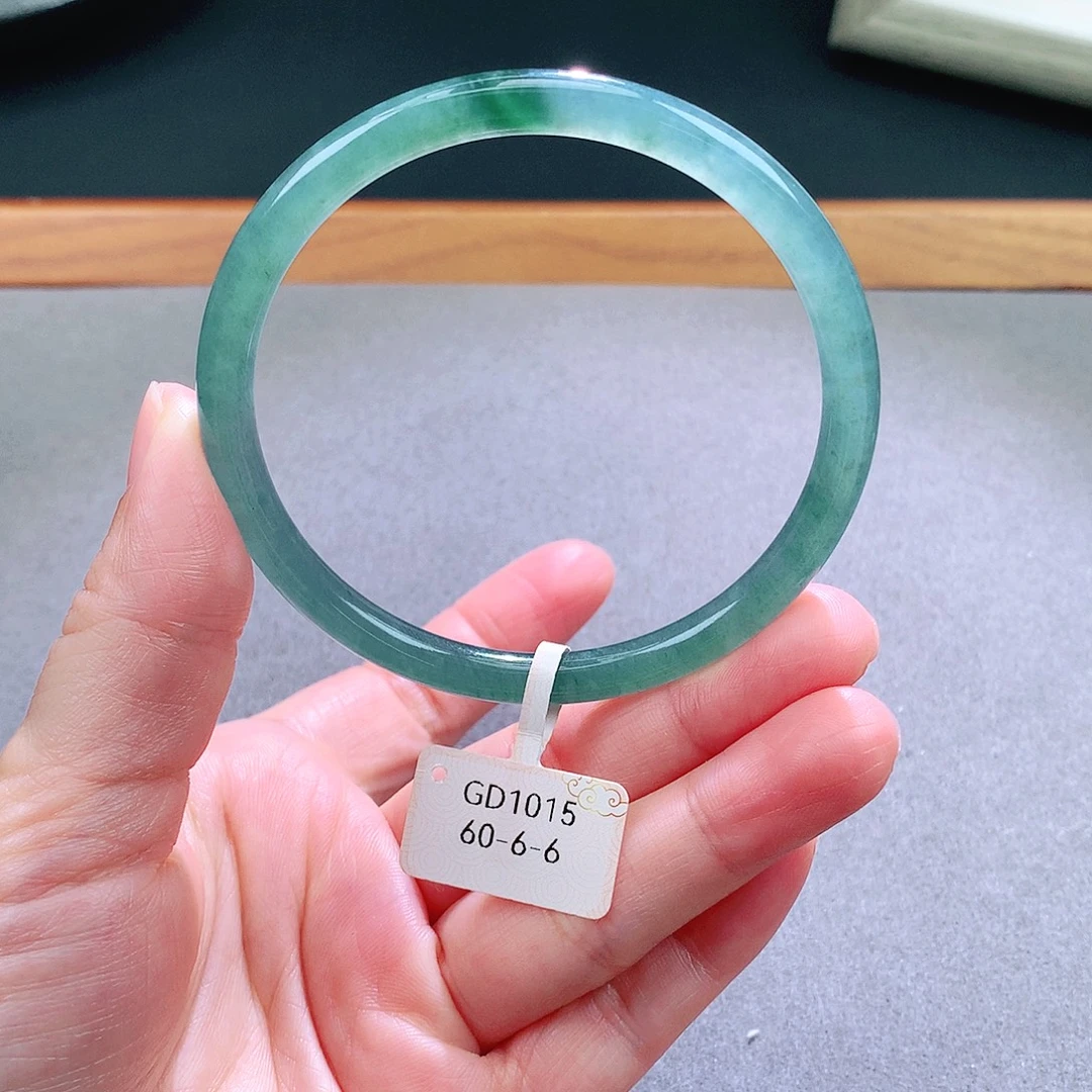 翡翠未镶嵌手镯天然翡翠手镯a货