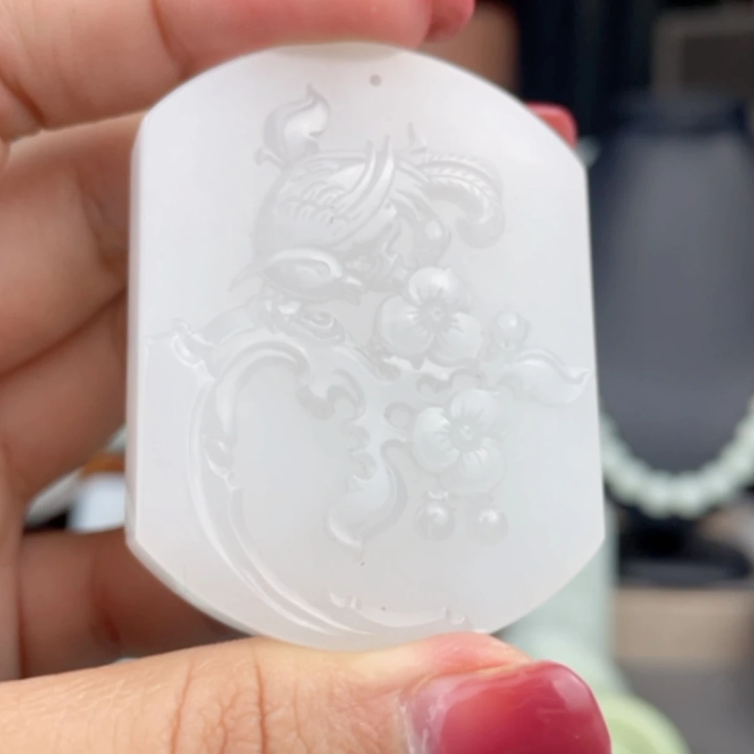 【闪购商品】颈饰未镶嵌和田玉