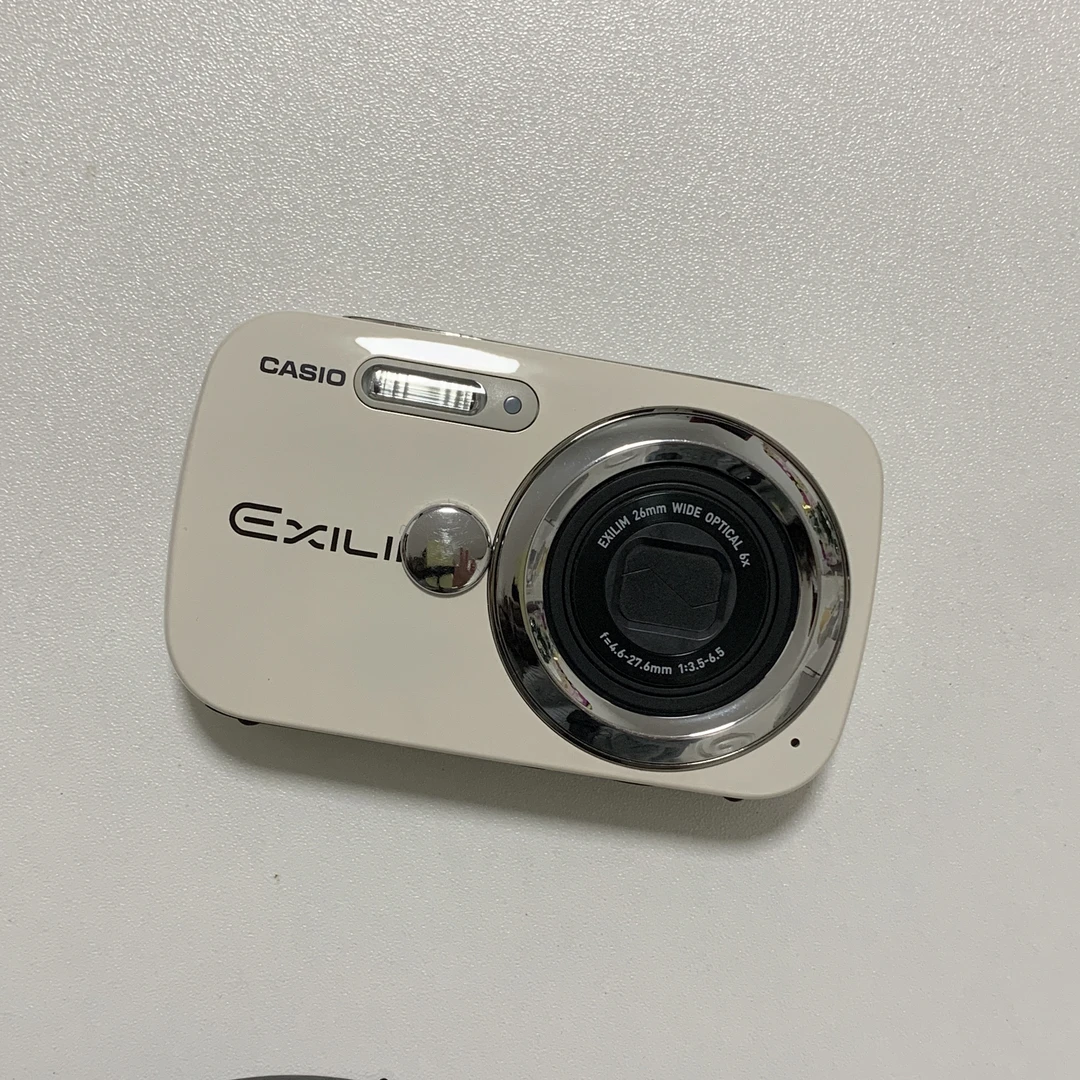 95新 Casio/卡西欧 n2 1610w像素 6倍光变 冷白美颜ccd（no退no换）