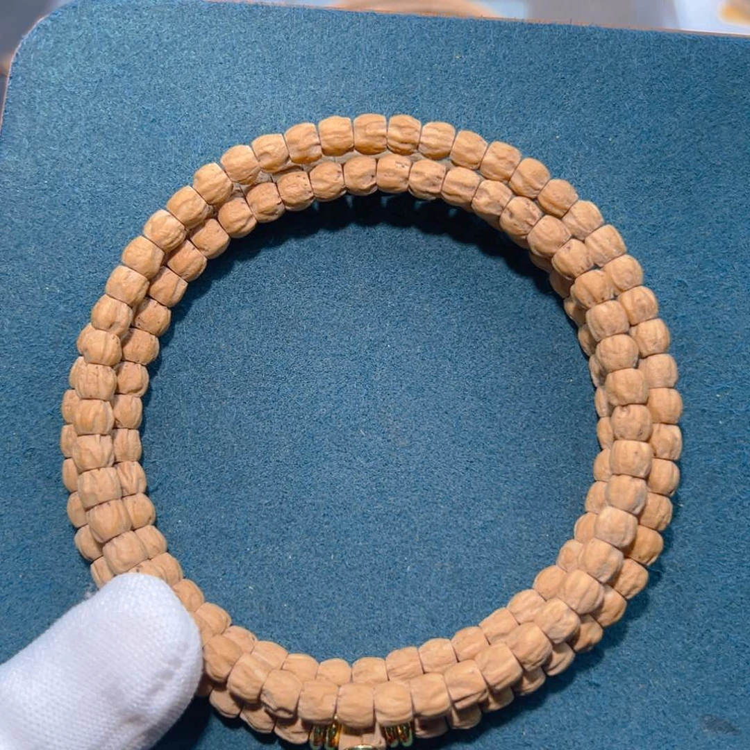 吊坠柏香籽/百香籽观***?玉莲花