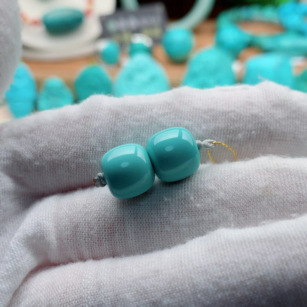 绿松石颈饰未镶嵌