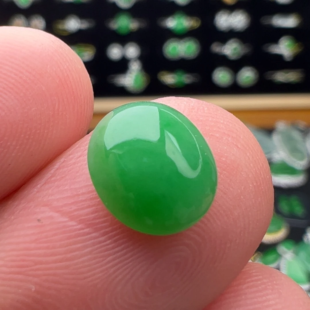 翡翠未镶嵌颈饰蛋面9.4