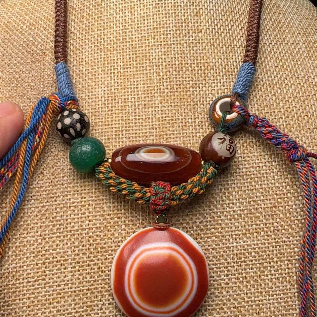 玛瑙/玉髓颈饰未镶嵌