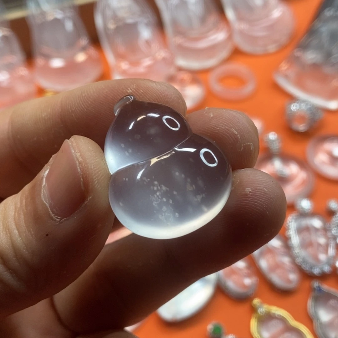 石英质玉吊坠未镶嵌婷*