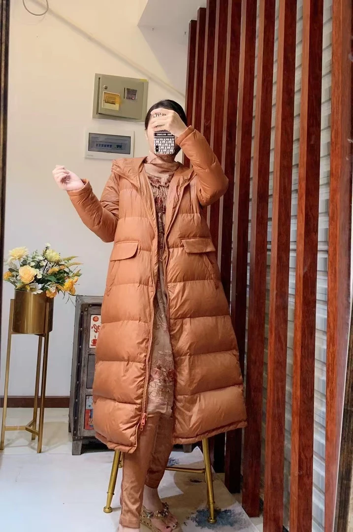 浅棕色轻薄羽绒服女中长款2025年韩版宽松遮肉白鸭绒保暖冬季外套
