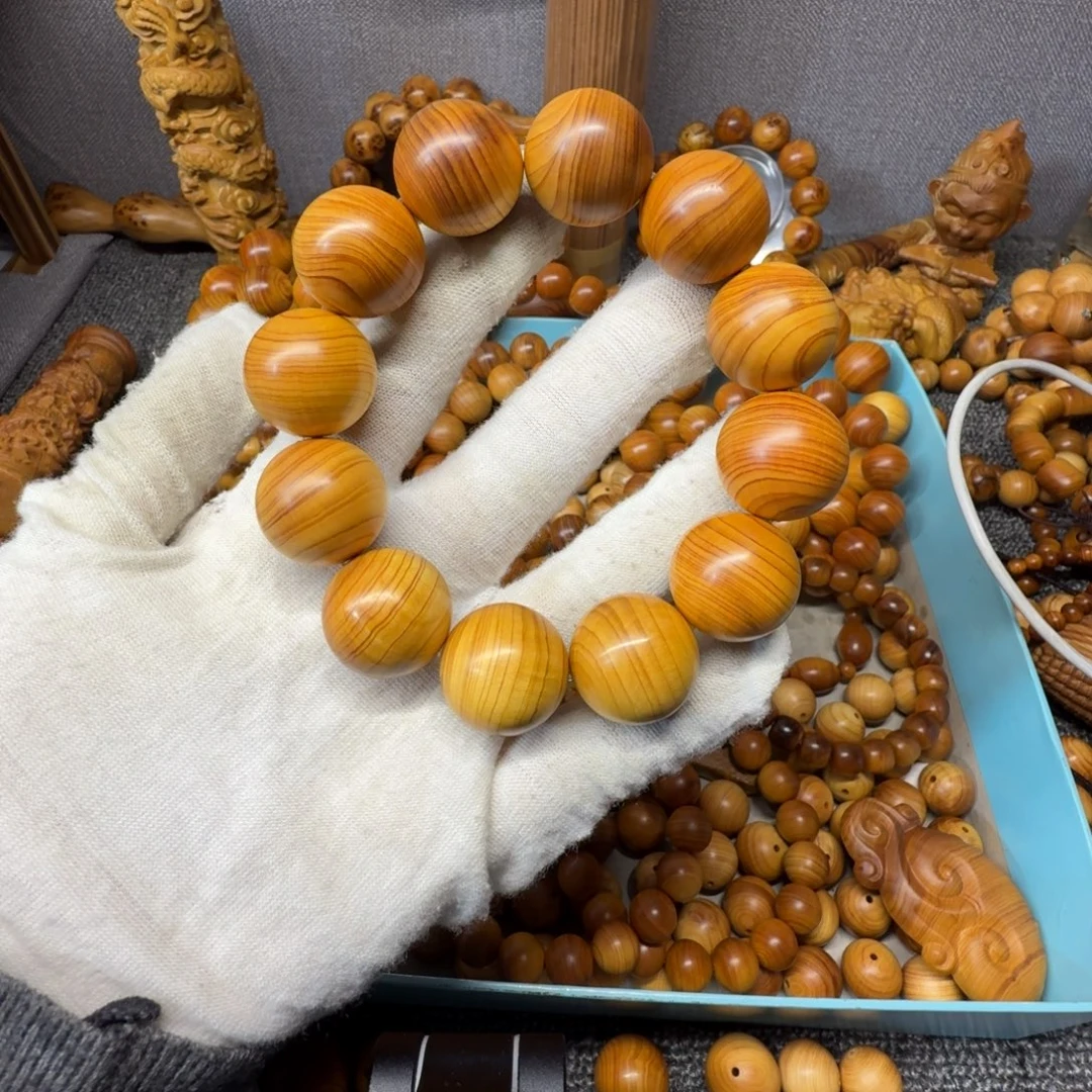 杜***伟柏木（崖柏）2.0水波纹崖柏