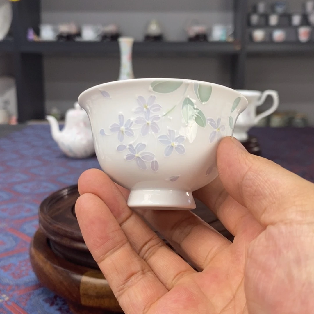 蓝雪花品茗杯手绘釉下高温