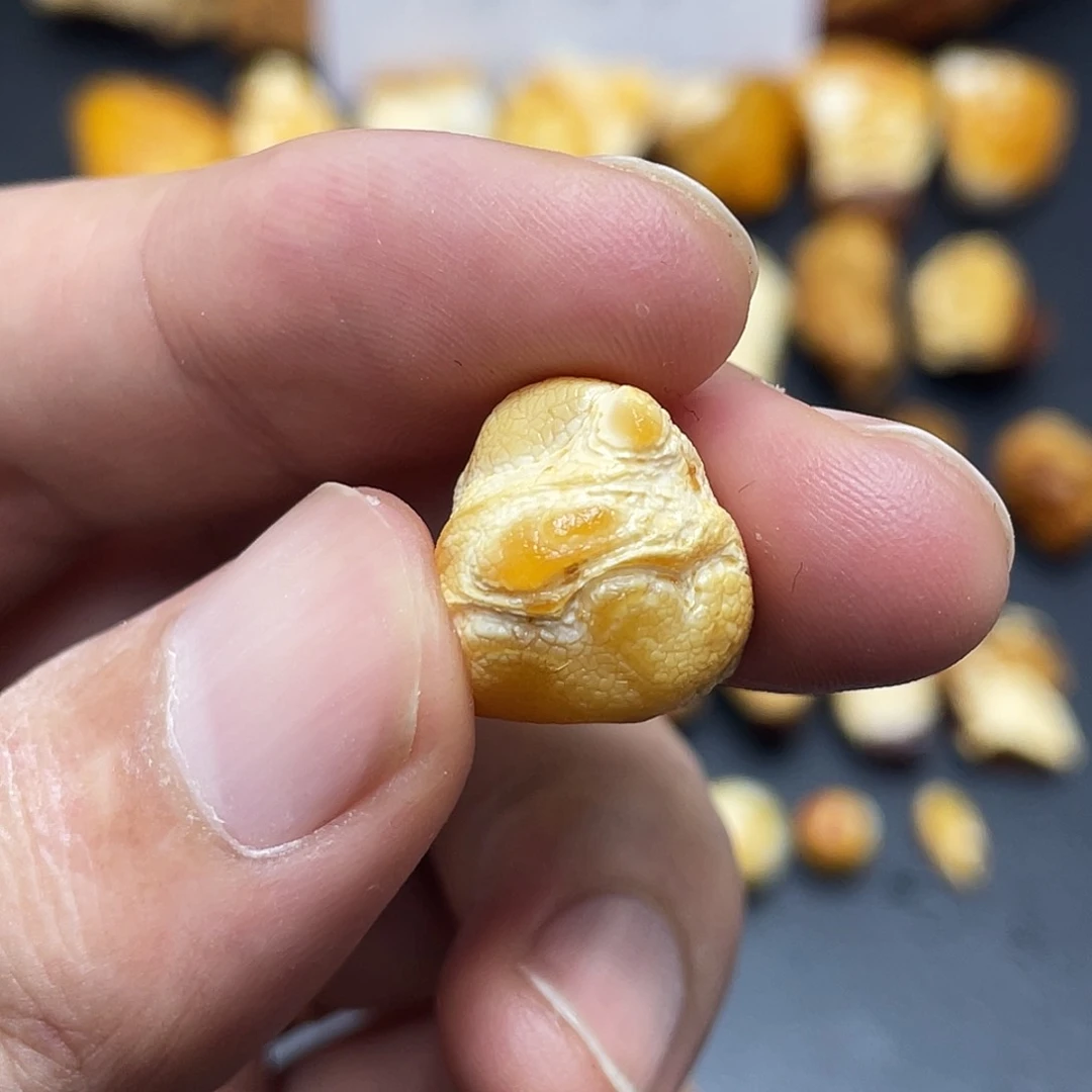 未镶嵌定制琥珀定制