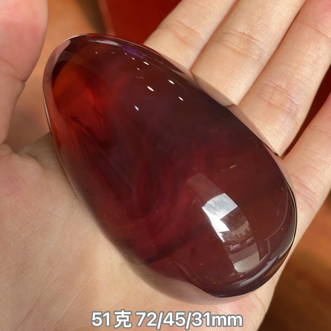 【小伊琥珀】51克棕红红蜜带贝壳光特色大蛋面