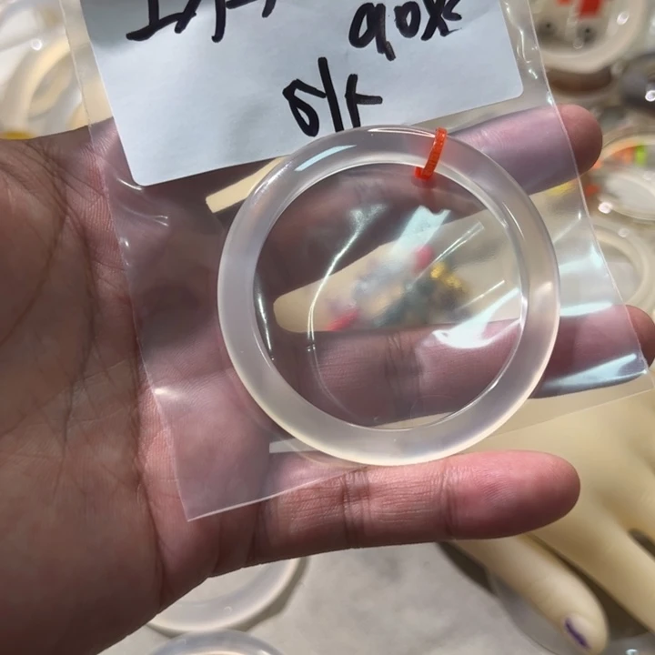 铁***狗玛瑙/玉髓手镯未镶嵌库存2发1条