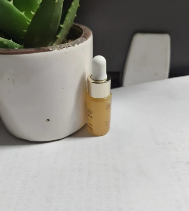 ou的至真安瓶精华5ML  无盒