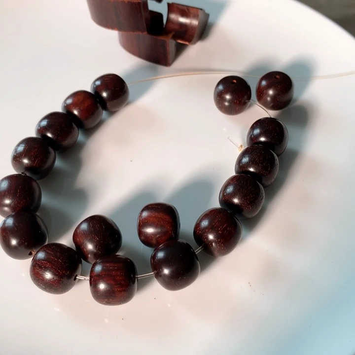 檀香紫檀（小叶紫檀）会****鲤