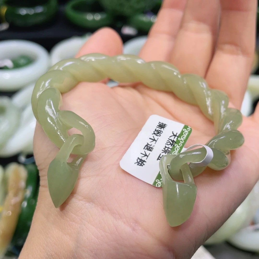 未镶嵌手镯和田玉55