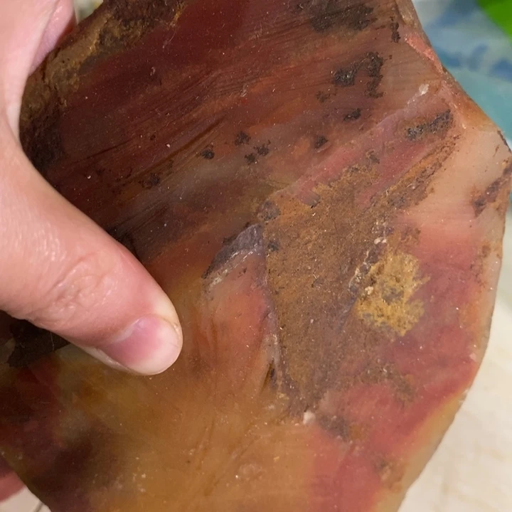 石英质玉（黄龙玉）合金颈饰
