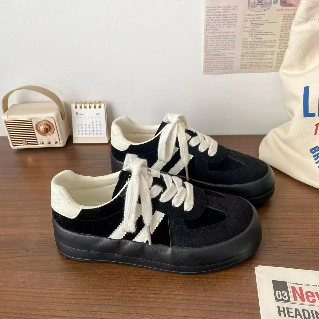 6562 黑白色 女生2025新款轻便圆头潮流韩系带百搭休闲板鞋