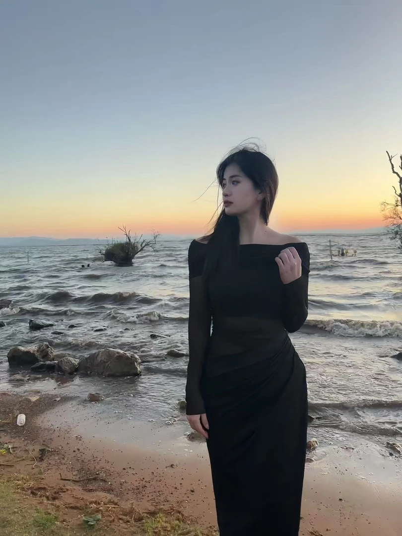 915studio网红高品质孤品女装 备注编码 默认微瑕9-25