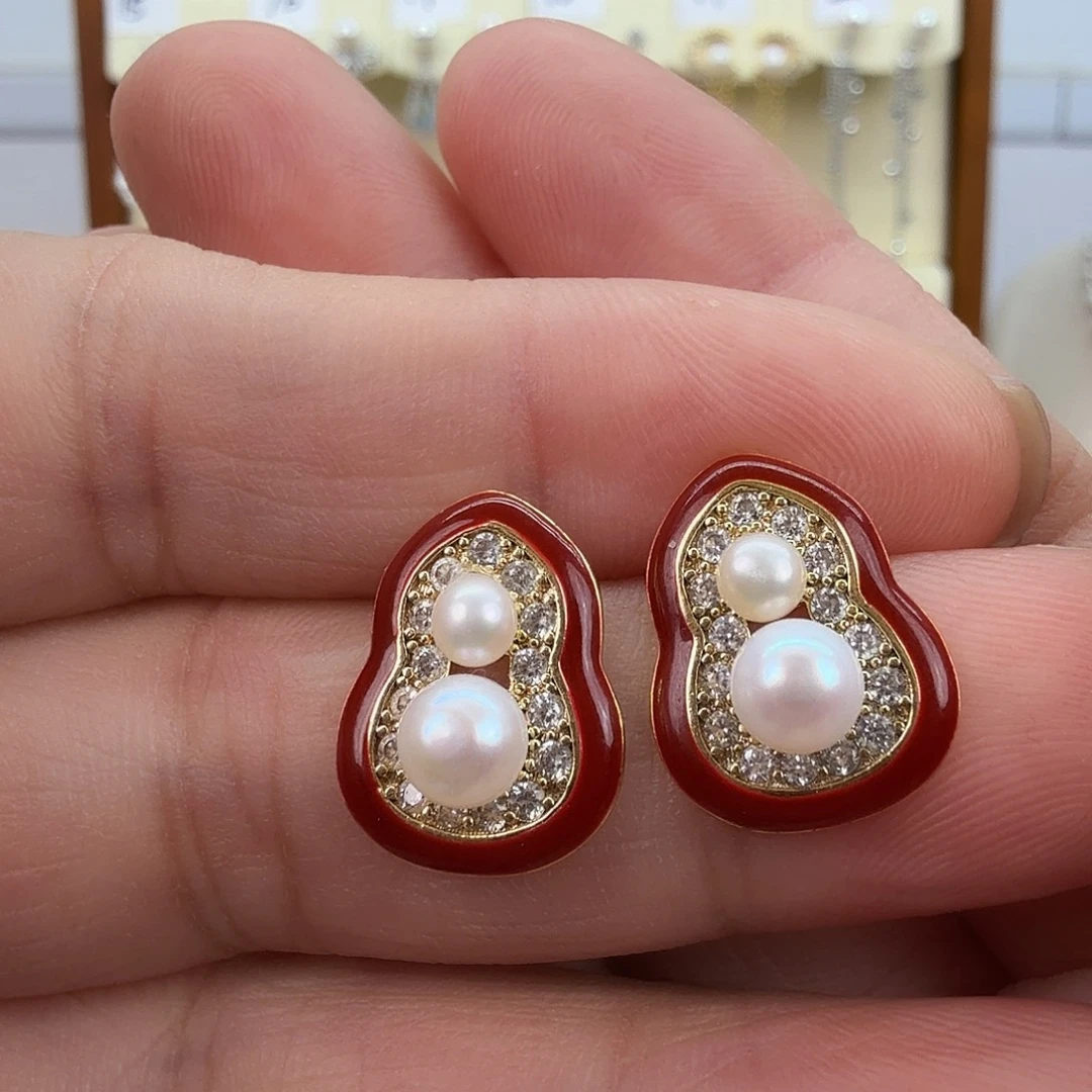 淡水珍珠耳饰未镶嵌