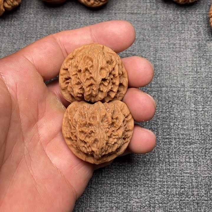 把件文玩核桃m****纸宫灯兔子