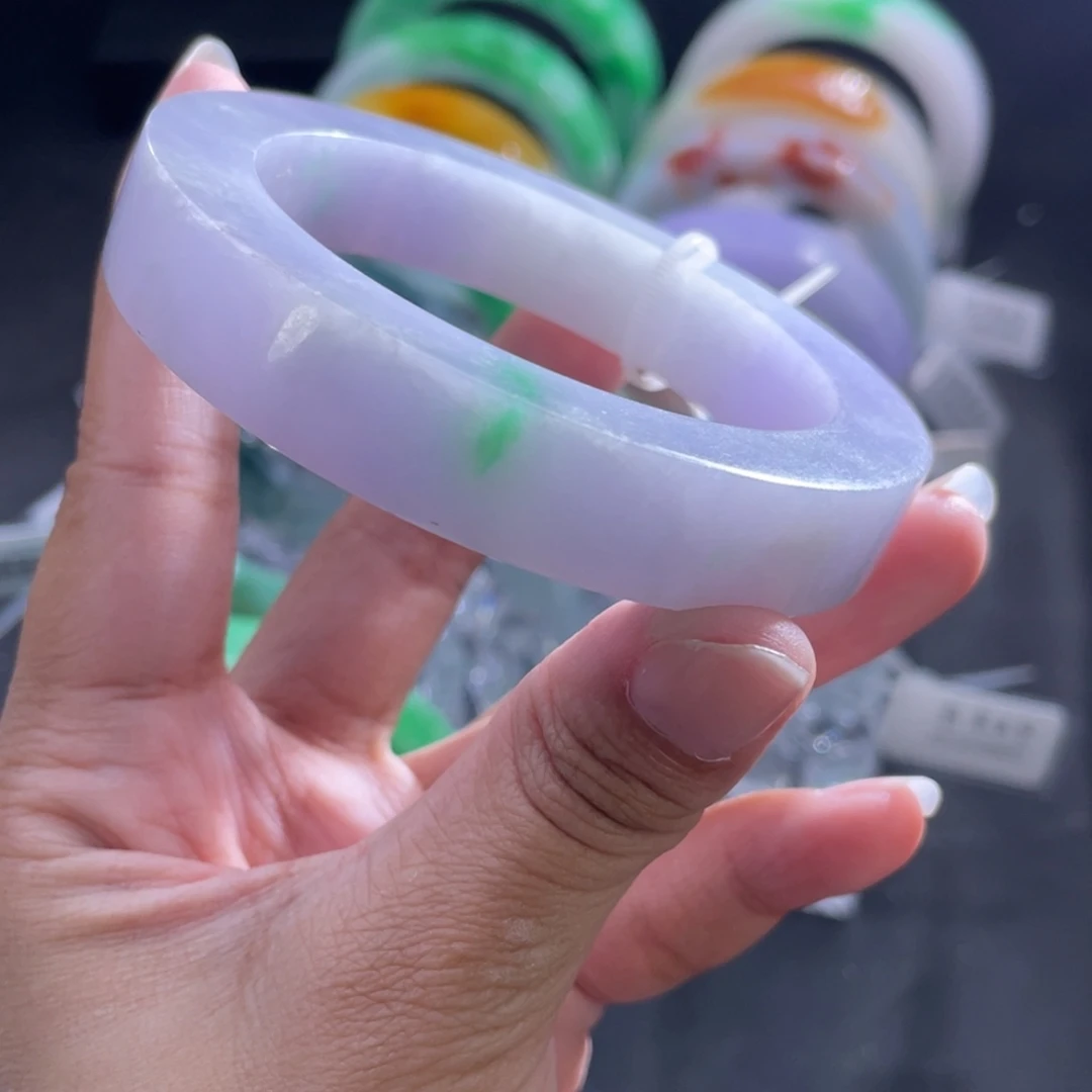 定制翡翠未镶嵌手镯