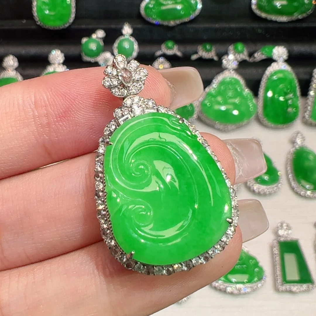 翡翠18K金镶嵌吊坠(不含链)